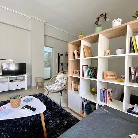 Xrysa'S Central City Apartment Missolonghi Bagian luar foto
