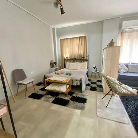 Xrysa'S Central City Apartment Missolonghi Bagian luar foto